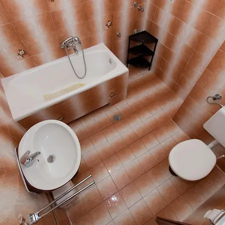 Apartment Zeli- Great Location *