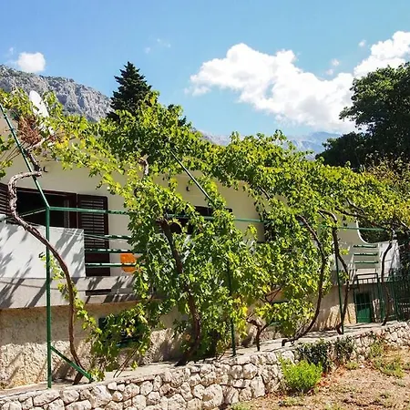 Apartment Zeli- Great Location *